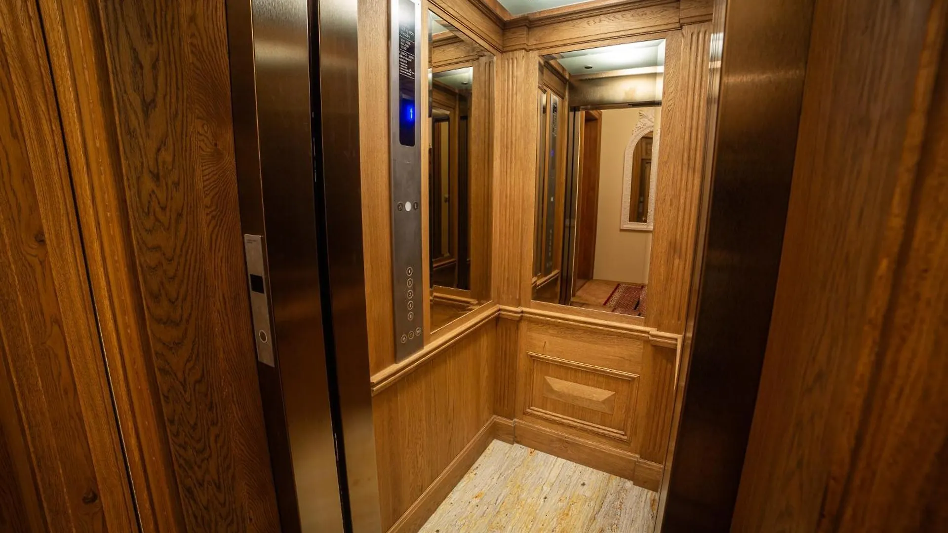 Zlaty Pelikan Apartments 卡罗维发利 捷克