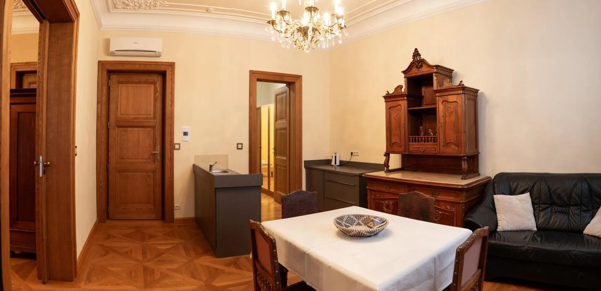 Zlaty Pelikan Apartments Karlovy Vary 0*,