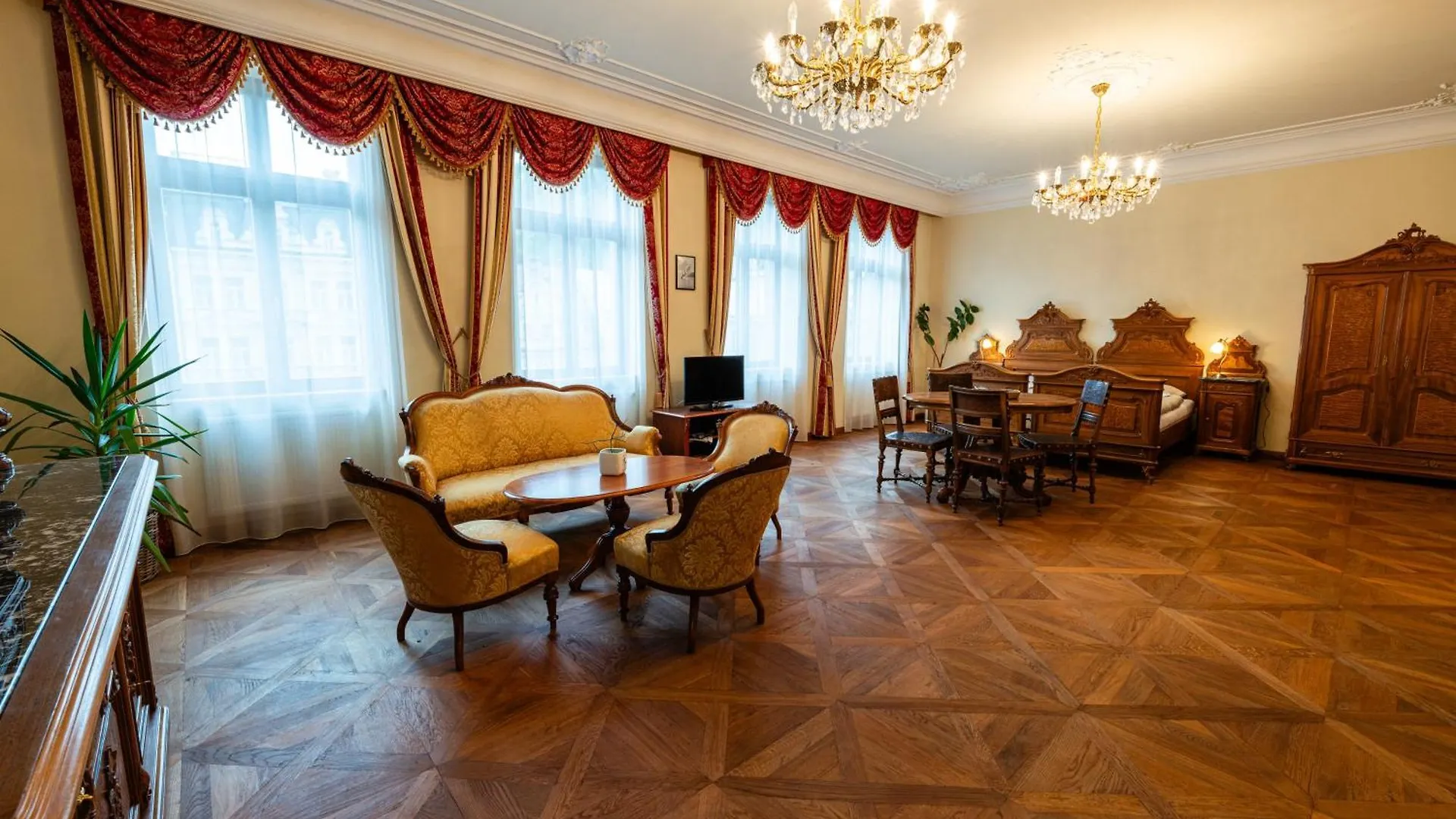 Zlaty Pelikan Apartments Karlovy Vary