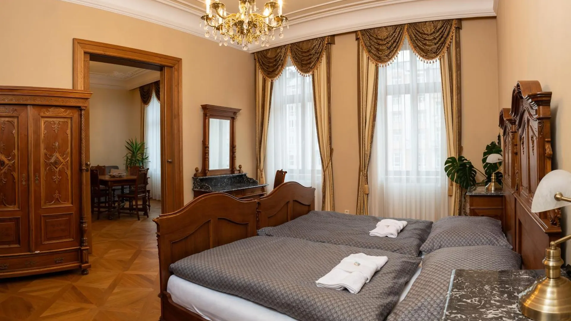 Zlaty Pelikan Apartments Karlovy Vary Czech Republic